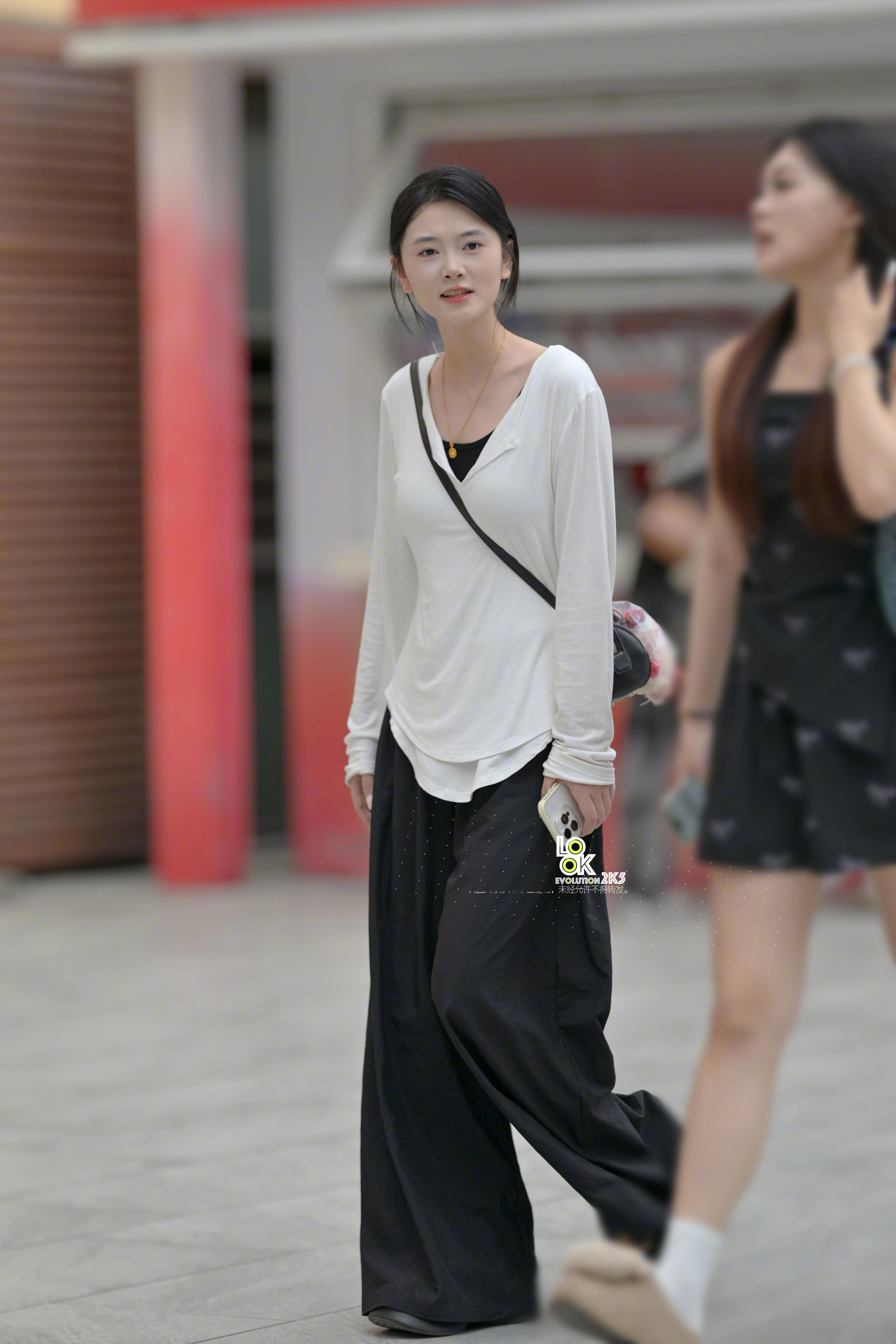 再来一张全身穿搭 ​​​