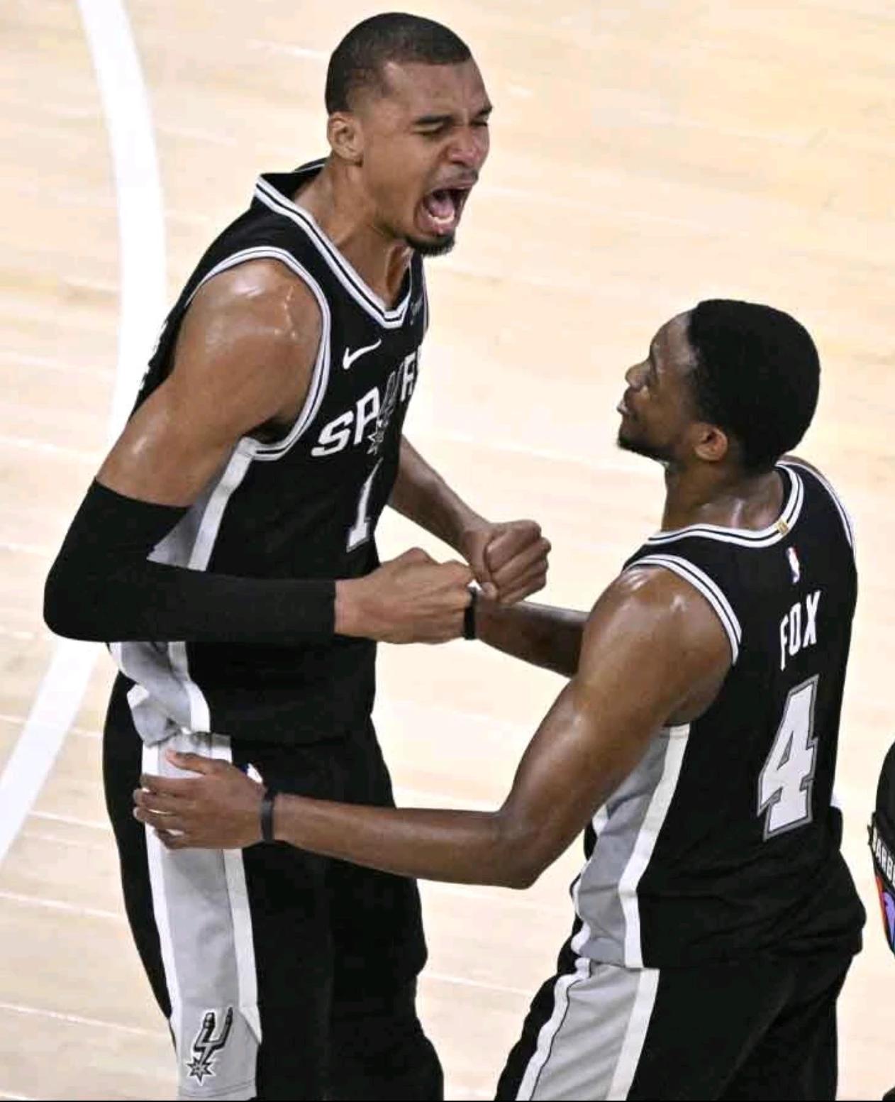 马刺还有机会，虽然不大！
（0-2落后尼克斯）
 
1. 历史劣势：NBA总决赛