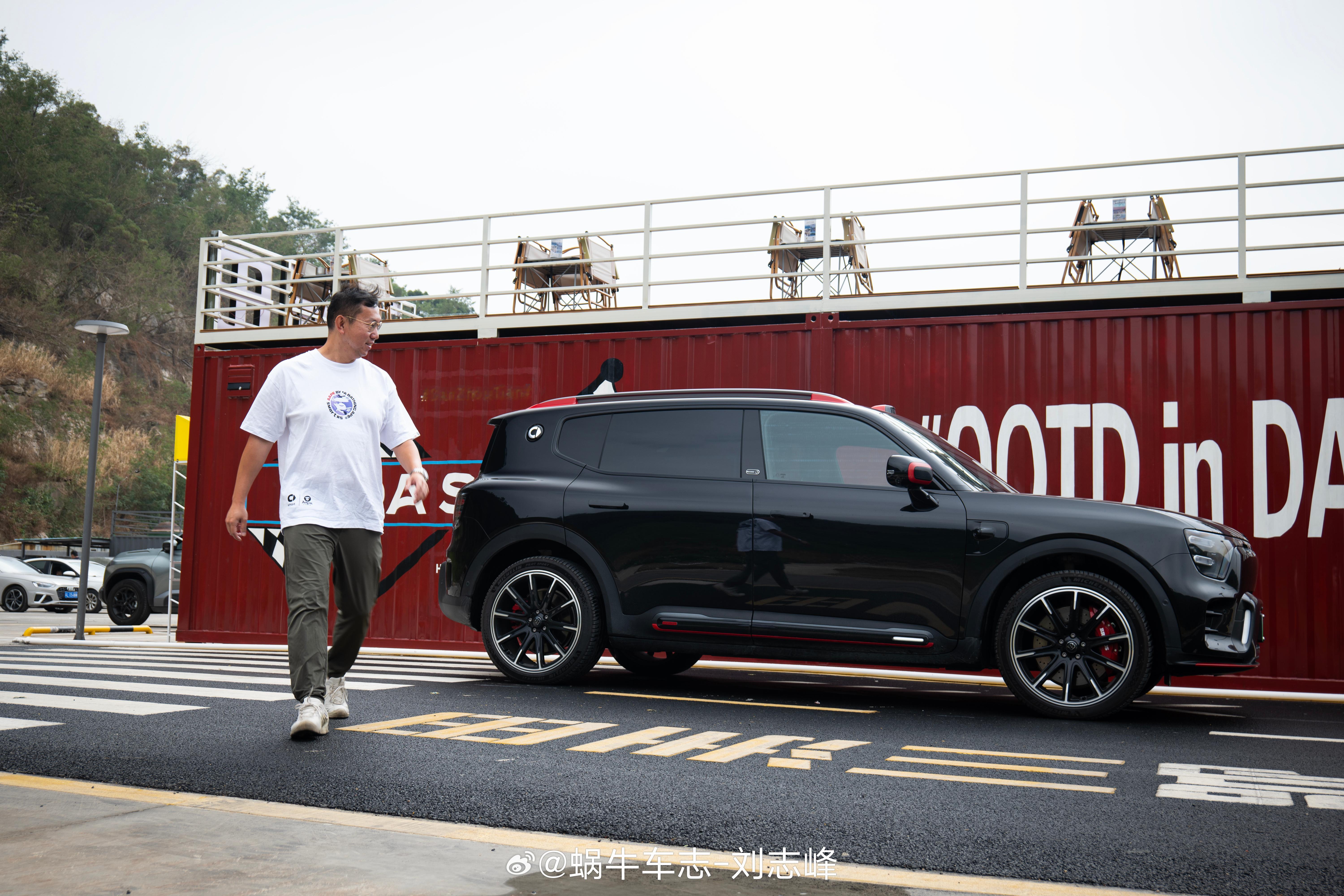 这车侧面看尤其帅smart精灵5 barbus