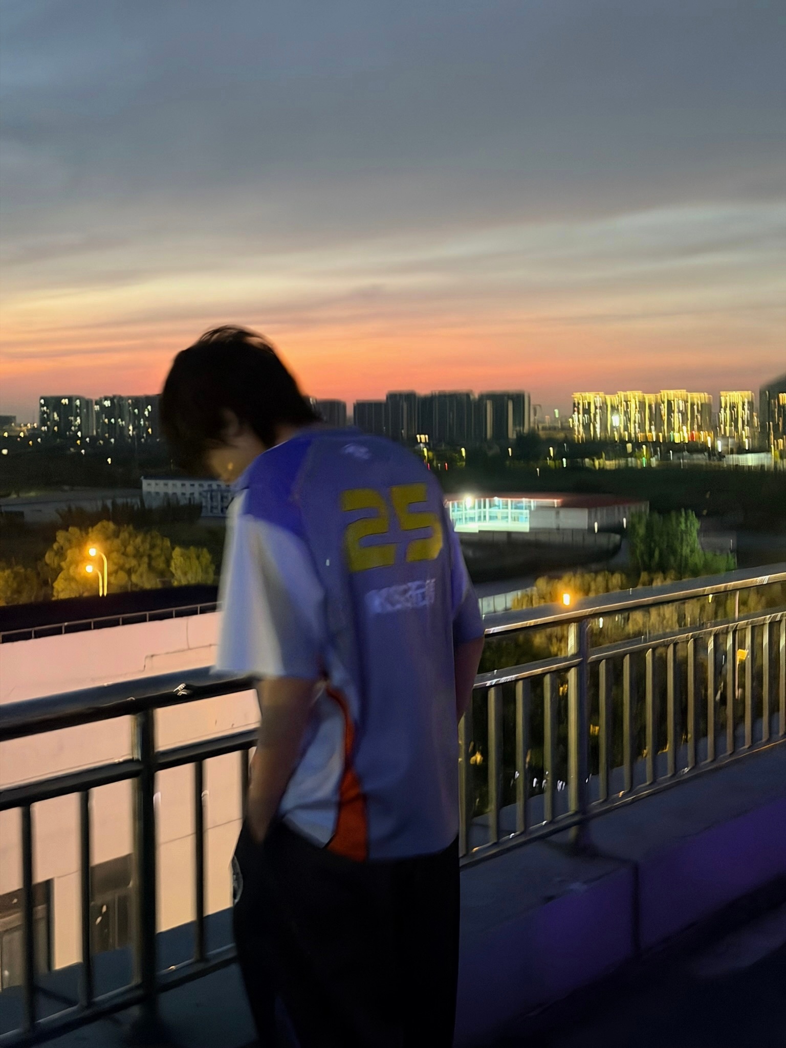 没有你的宇宙才叫太空天天开心六月和你 ˶>ヮ<˶ 