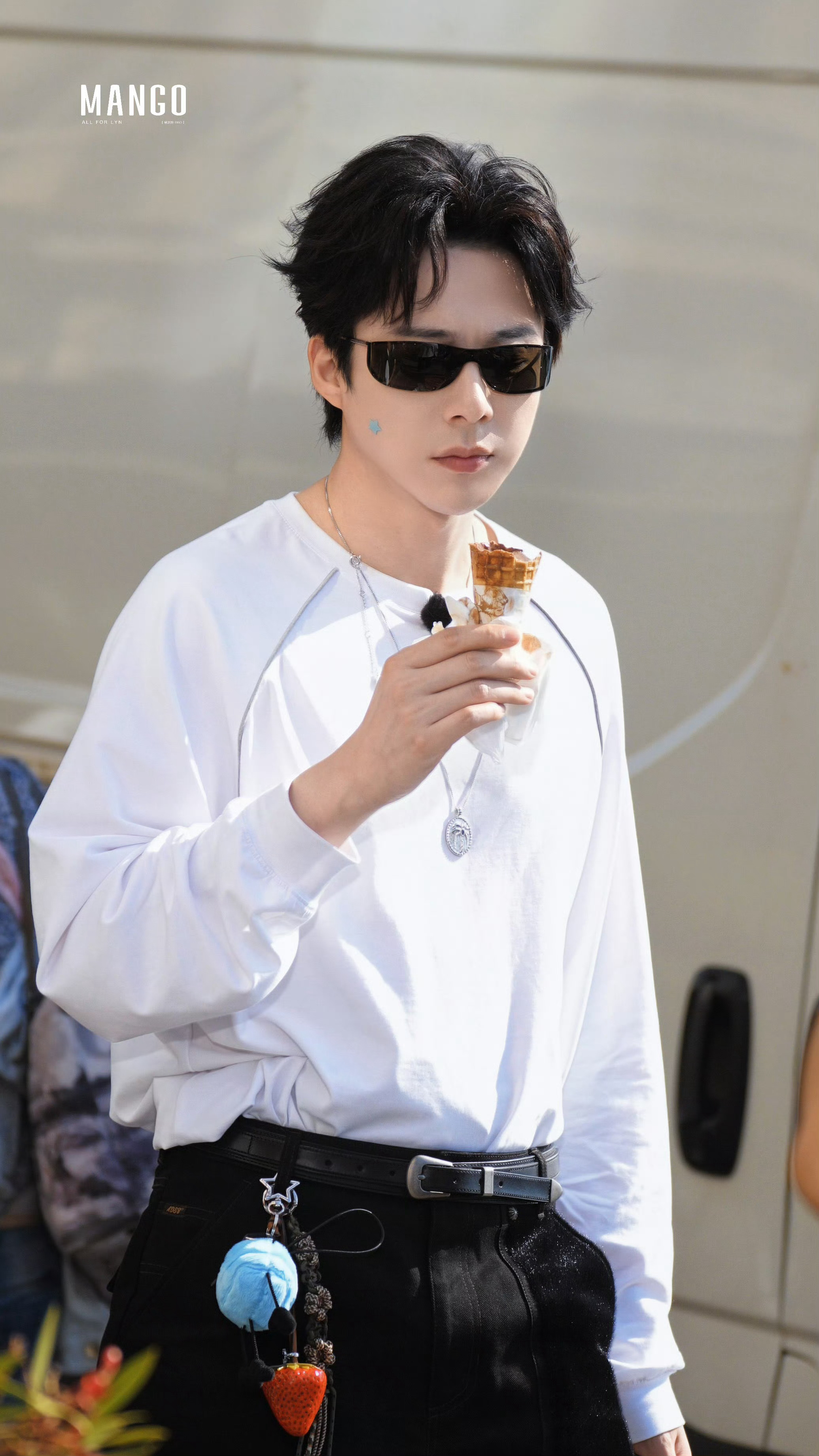🍦看着就很好吃的样子（cr.水印）刘宇宁🌻宁哥🌻lyn刘宇宁 |刘宇宁地球