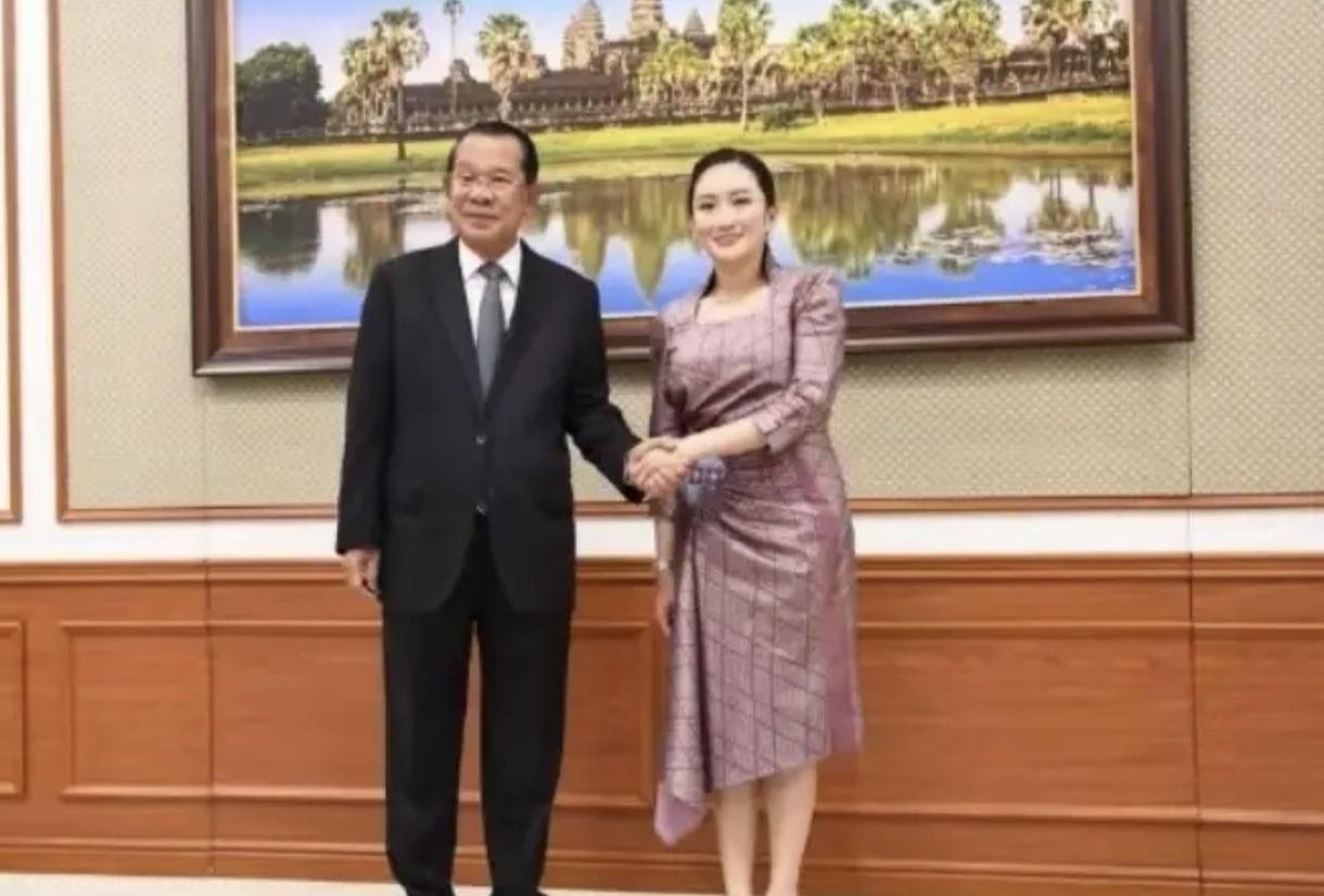 洪森那所谓的两大“精妙算计”，结果全成了笑话，彻底落了空！泰国军队那边，感觉背后