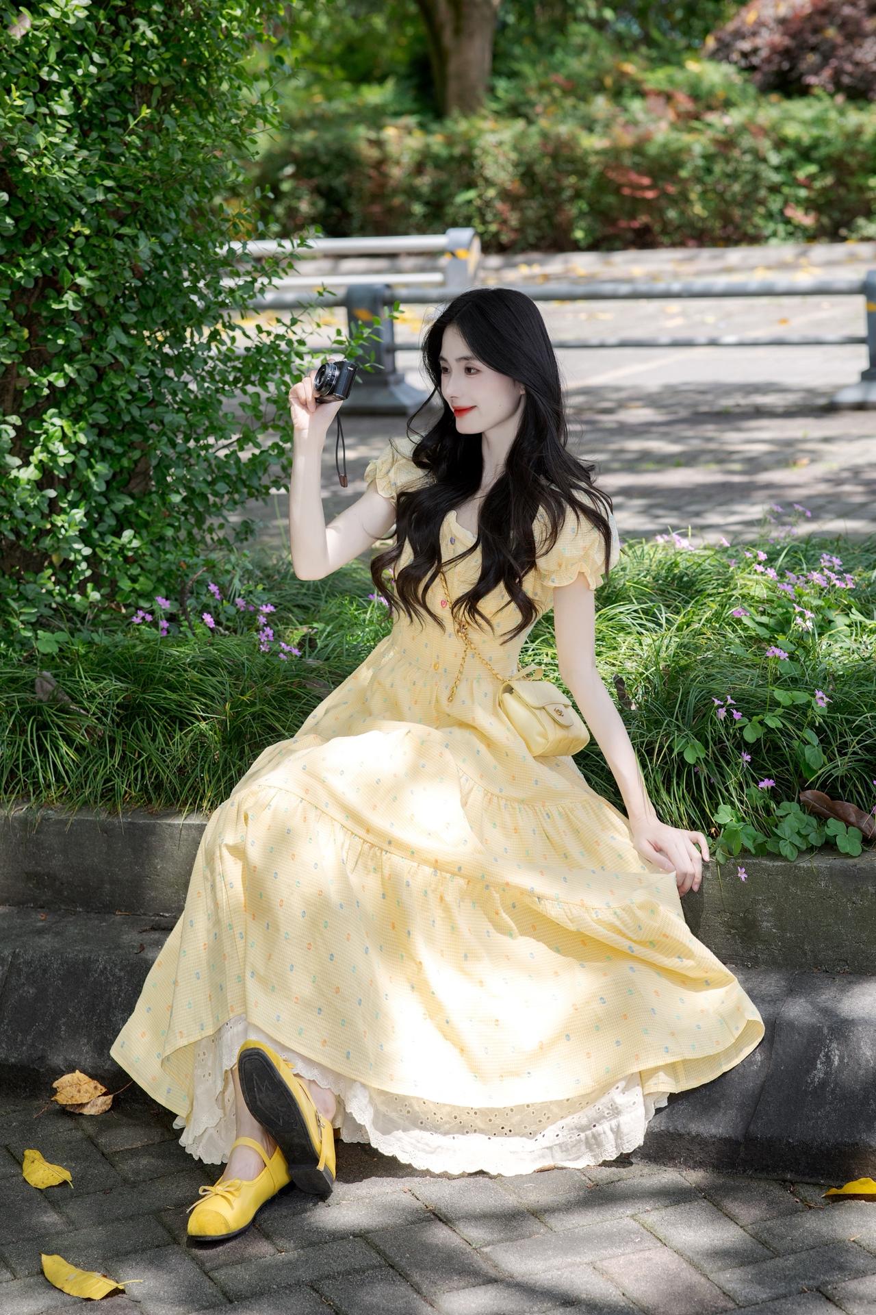 夏季连衣裙 碎花裙 气质仙女裙穿搭 碎花连衣裙 神仙裙子