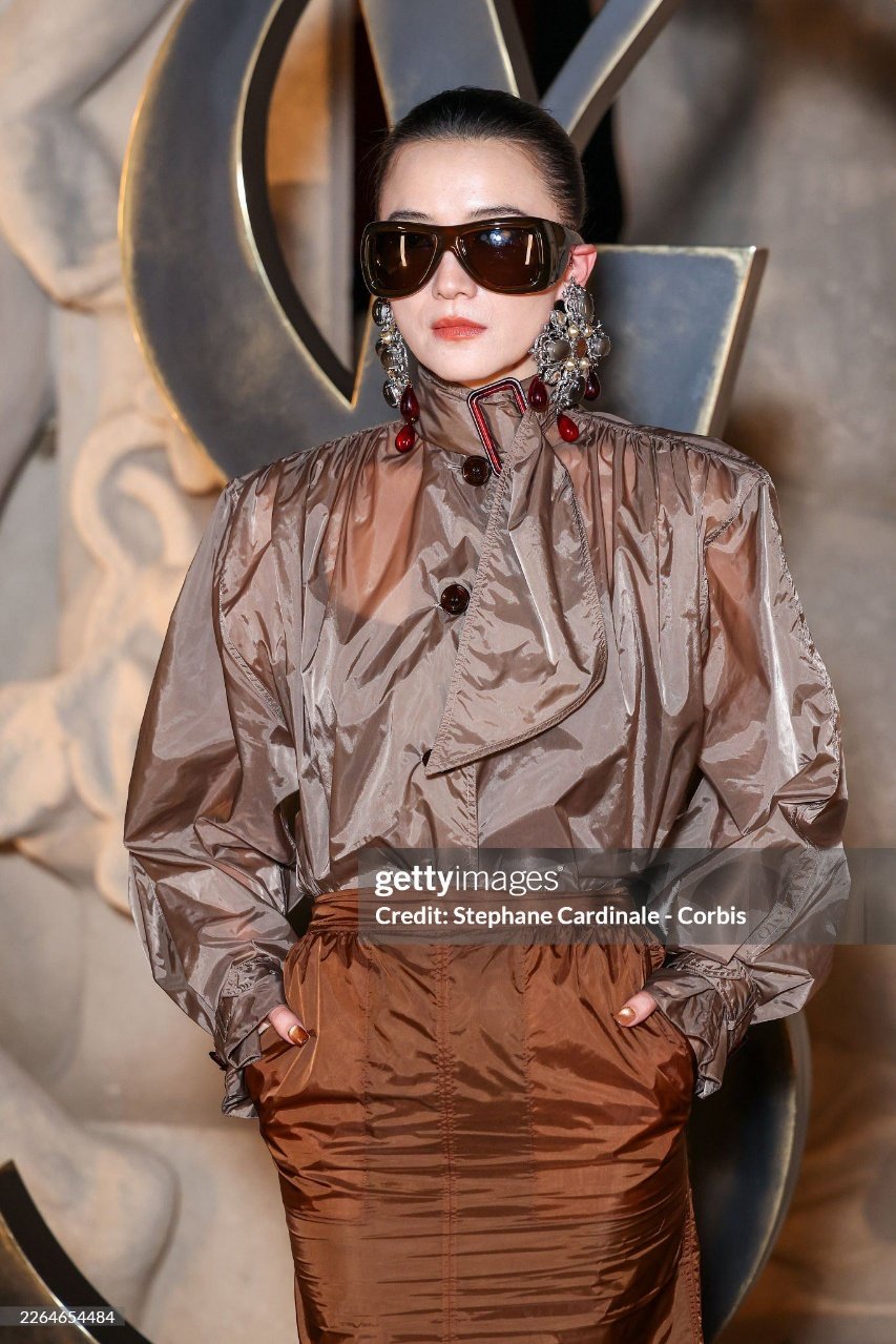 宋佳扛住了G社生图宋佳G社生图都拍成站姐饭拍图了！权威成这样就这样轻轻松松闪耀巴