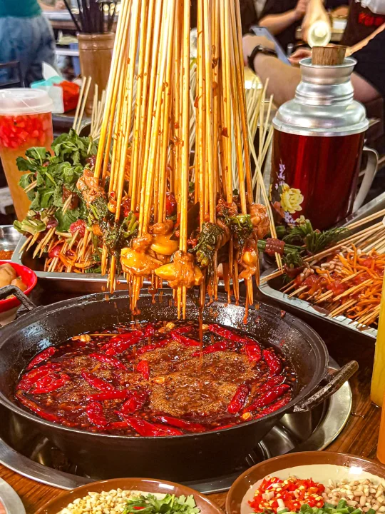 春熙路!!十多年老店的火锅串串 地道成都味