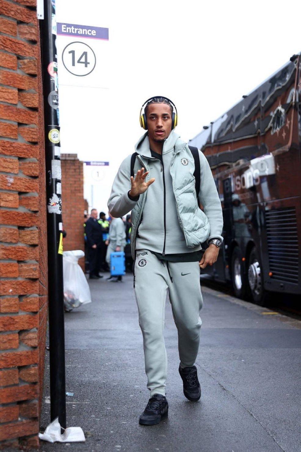 抵达球场切尔西