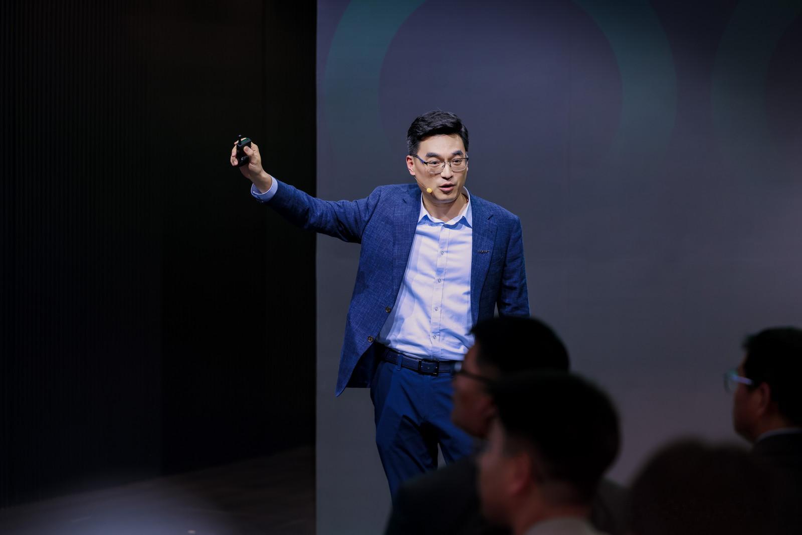 【轻舟智航于骞：自动驾驶为物理AI首个规模化落地场景】2026北京车展，成立七年