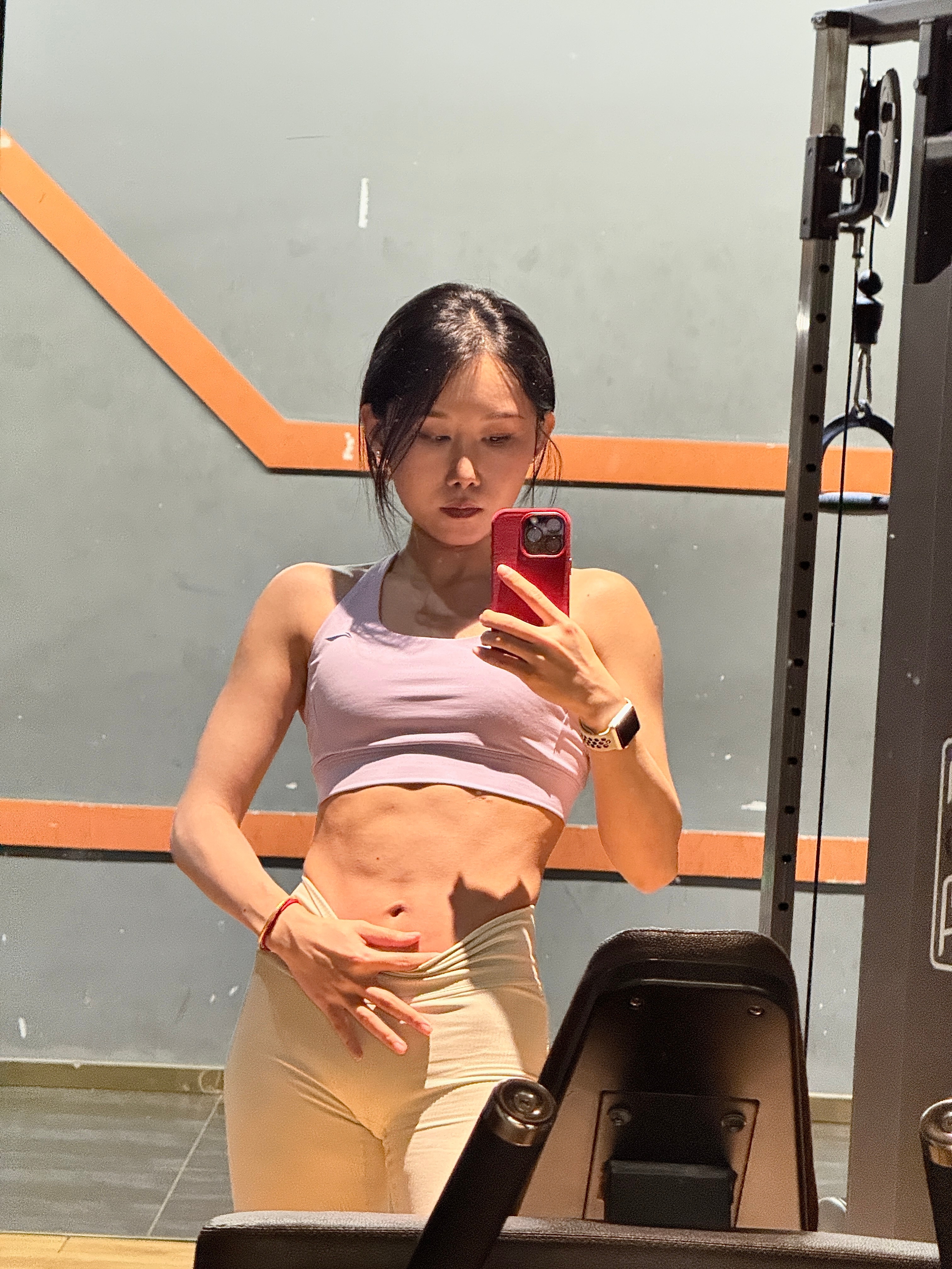 原图记录不同灯光下的今日状态。 ​​​