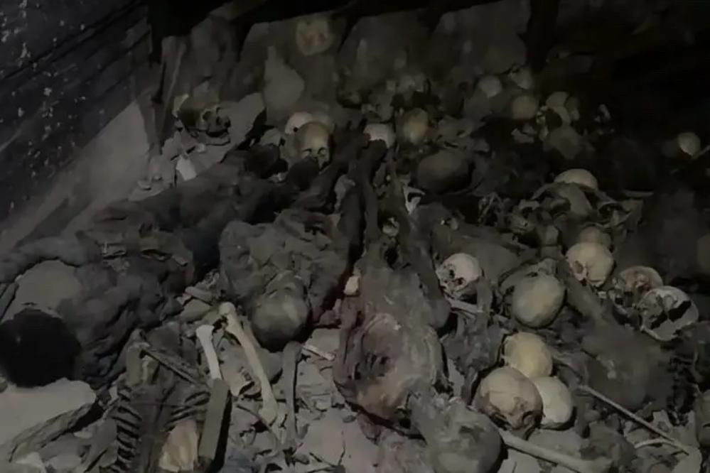 83年尘土掩忠魂 河南舞钢1068具抗日遗骸重见天日
 
河南舞钢一施工工地。意