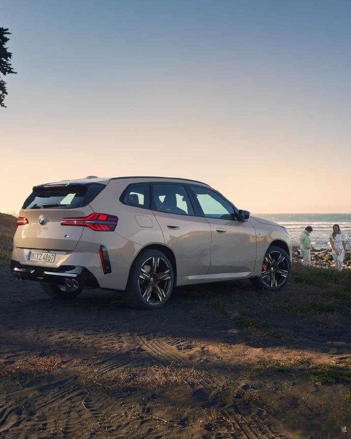 新款宝马X3 M50！！-398马力六缸温和混合动力总成-四排气-改进的M底盘和