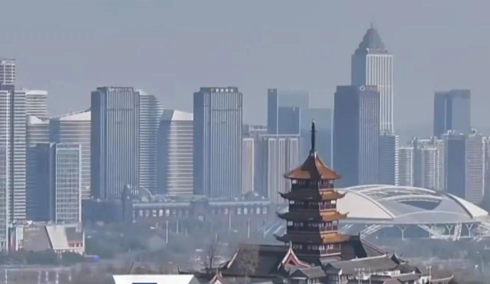各地密集推动“处改科”，处长叫科长还不是降级？

这并不是个人降级，而是一次“名