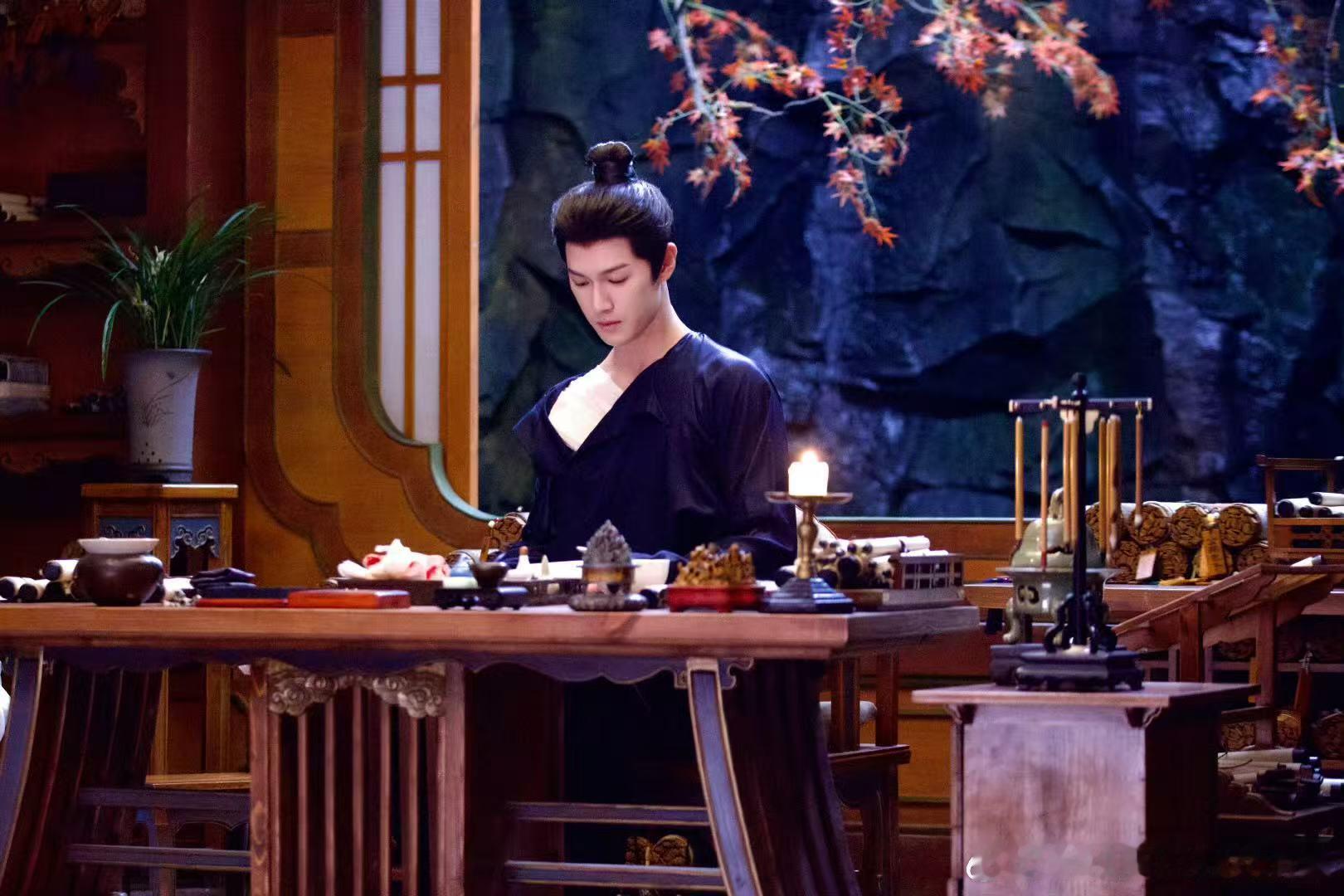 李昀锐工作室分享战损版林晏 ​​​战损版林晏上线～帅的好权威！期待《宴遇永安》！