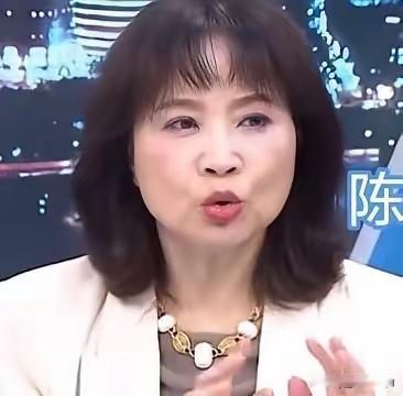 陈凤馨告诫岛内蓝绿白政客，别成天吆喝购买多少架无人机，请问天下还有谁的无人机比中
