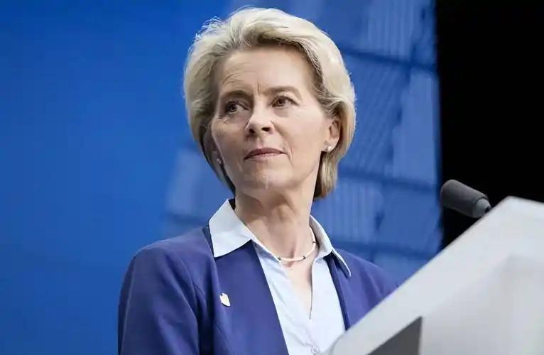 欧盟踢到中国这块铁板，也只能自讨苦吃。
欧盟被美国狠狠“收割”，欧盟反而对美商品