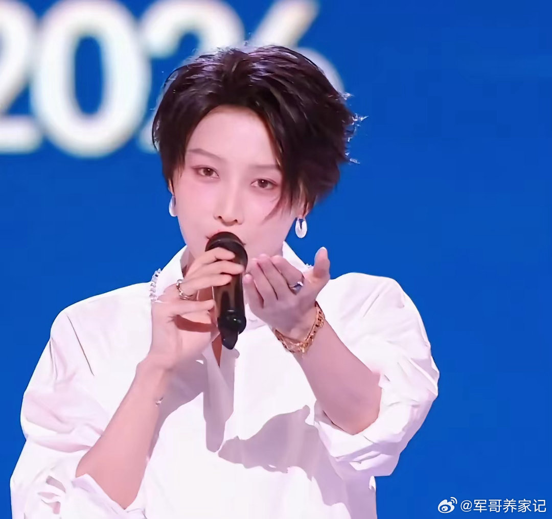 毫无悬念，实至名归！恭喜曾沛慈成为乘风2026年度总冠军！早在五公就能看出结局，