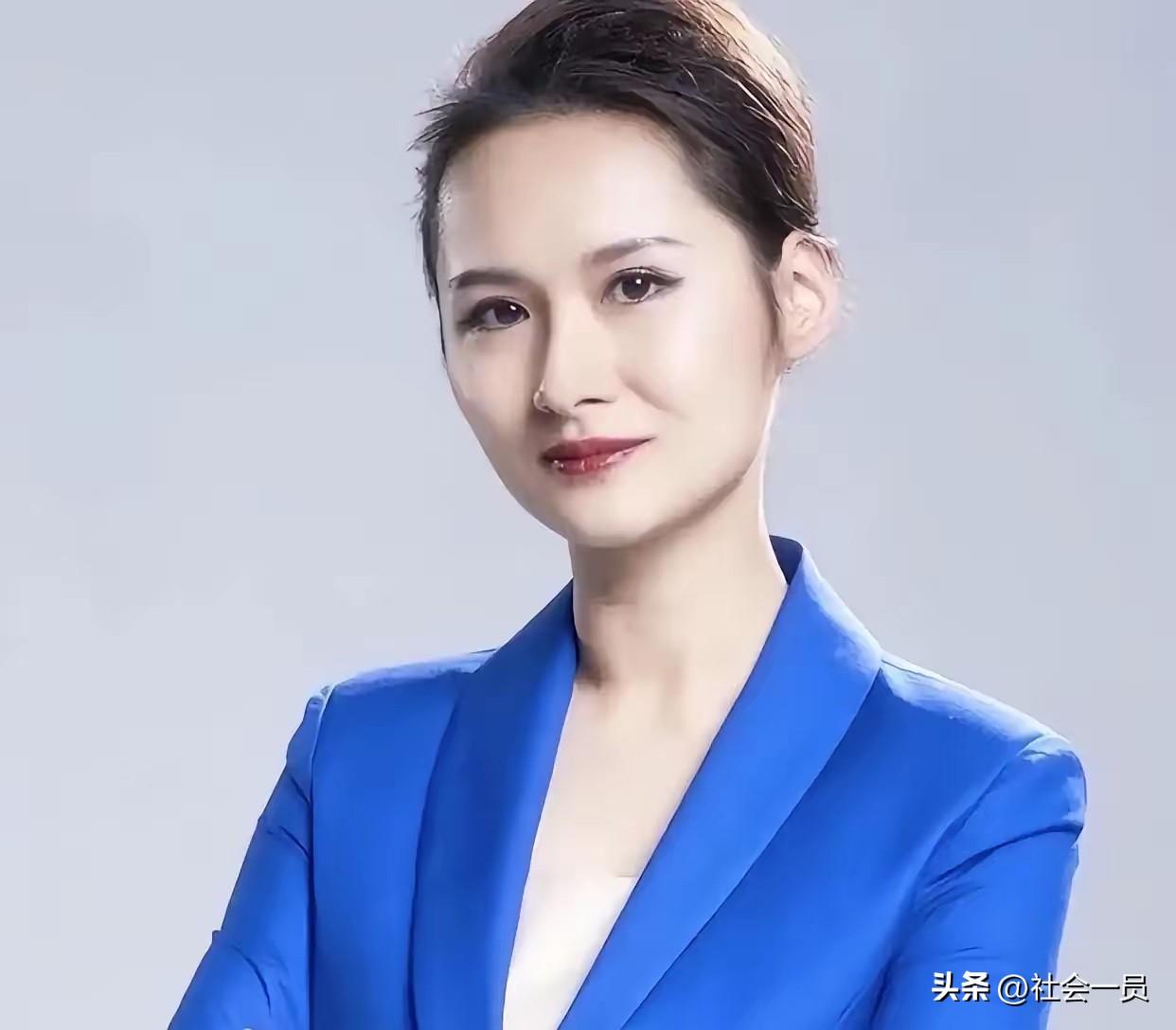 有消息称：上海电视台陈璇因递话筒事件有了处理结果，没被开除，但过去所有她的镜头被