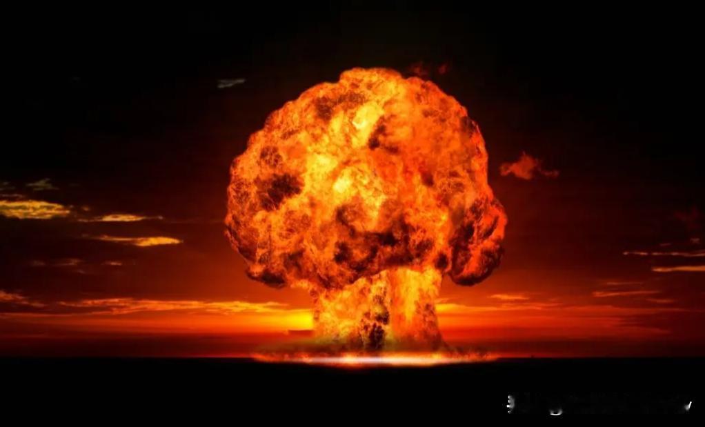 日本拥核的野心，全世界都看在眼里，已经瞒不住了。

日本宣布拥核前一定会“先下手