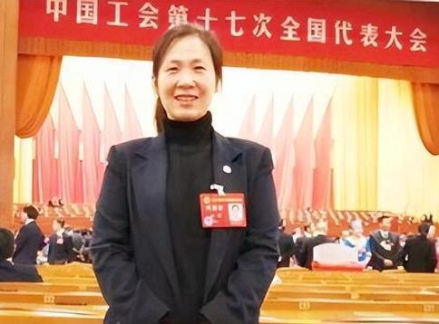·拒千万年薪、弃美国绿卡！她带15项专利回国破 “卡脖子” 局。
苹果抛出千万年