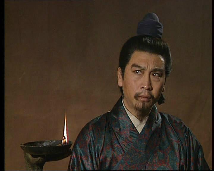 在《三国演义》中，李儒是董卓的女婿，也是董卓的智囊， 他足智多谋，算无遗策，阴狠