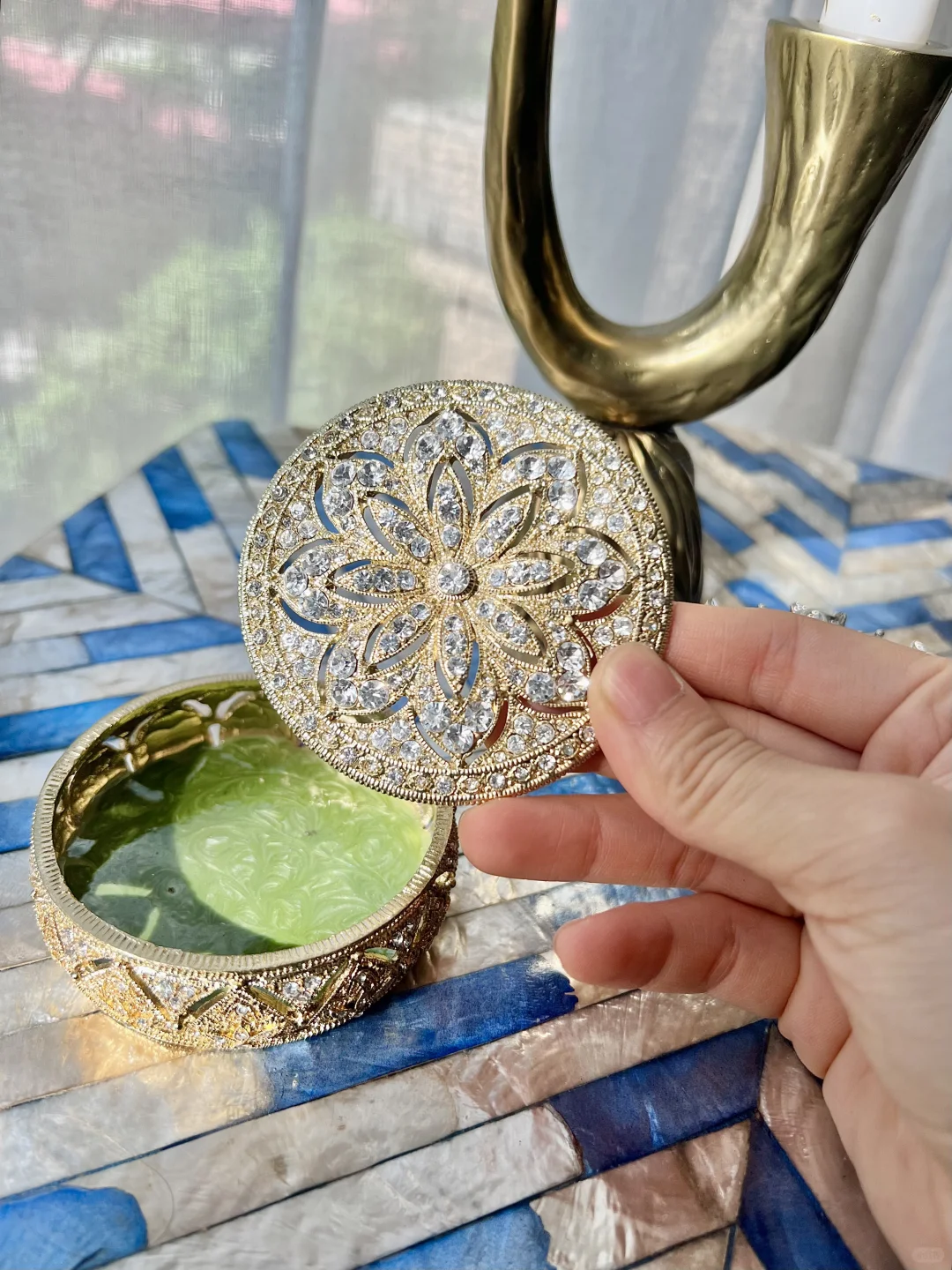 珐琅与钻石的完美结合打造了绝美精致首饰盒