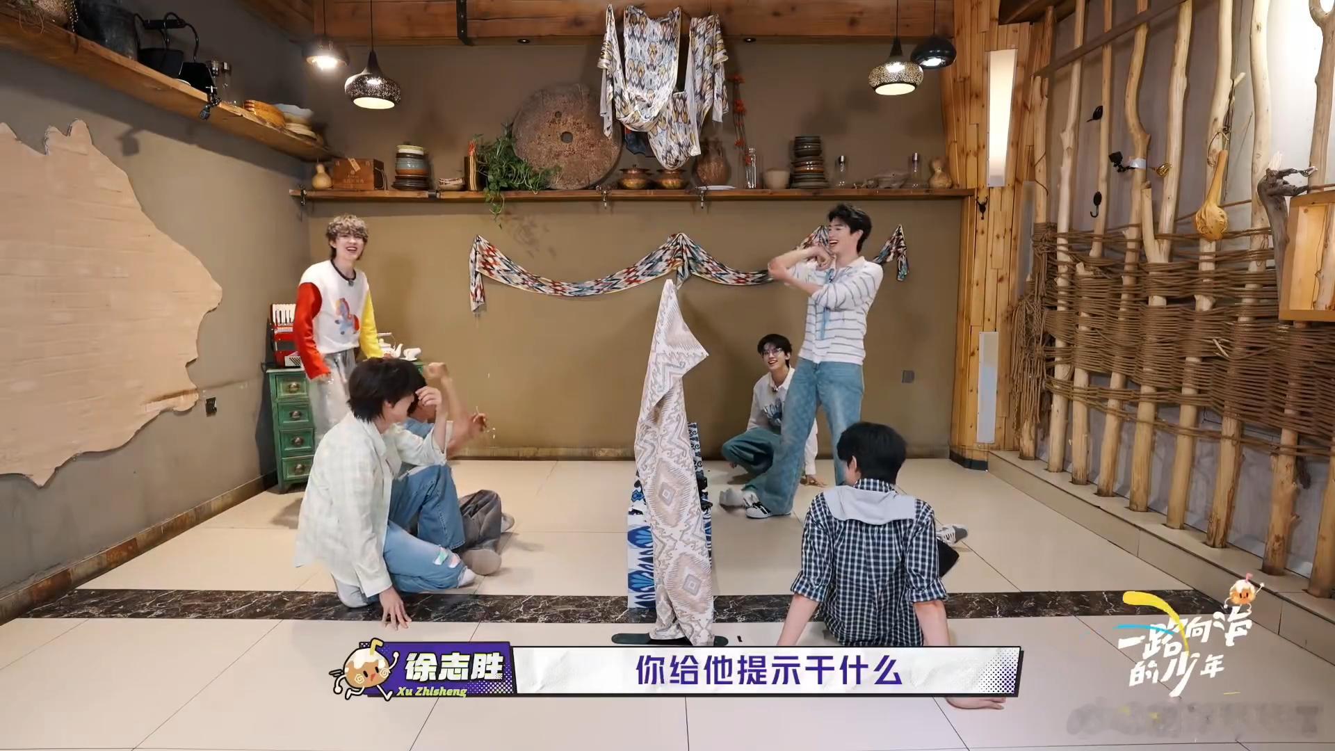 TOP徐志胜年龄差再一次对TOP年龄有了实感容嬷嬷名场面登场，徐志胜自信说出还珠