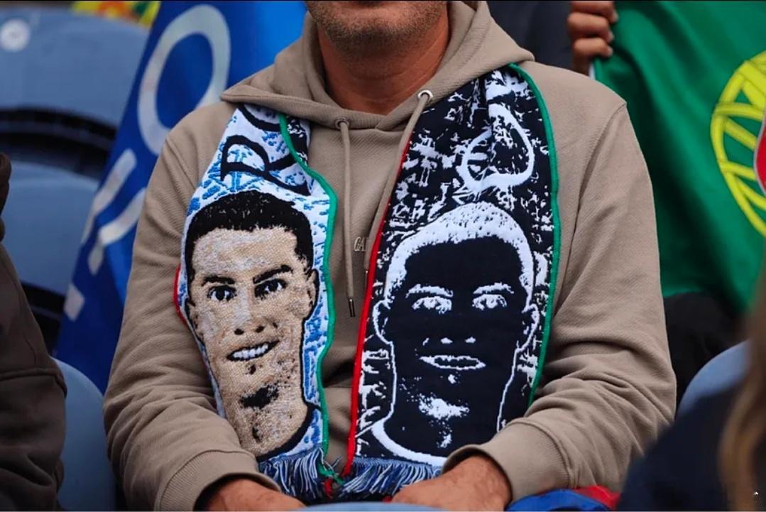 西媒：因提前将C罗替换下场，利雅得胜利主帅遭球迷猛批在近日结束的一场亚冠二级联赛