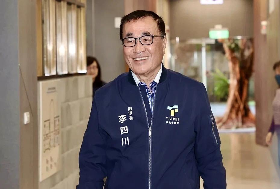 李四川阵营回击苏巧慧：不会像你爸苏贞昌骗神明
国民党新北市长参选人李四川竞选总部