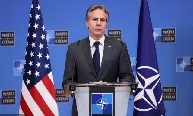 美国国务卿布林肯7月30日表示:我们对乌克兰的援助会不断升级，我们将帮助乌克兰恢