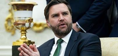 美国回话了！俄罗斯两艘油轮在西太平洋海域被美军扣留后。然而，美国副总统万斯的回应