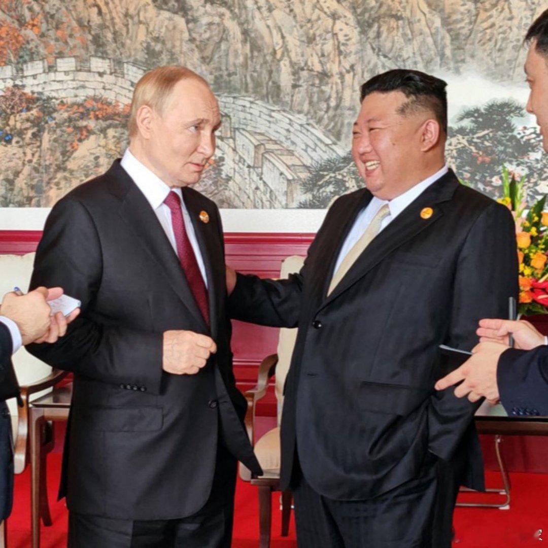 司令官开心的像个孩子普京金正恩会谈 ​​​