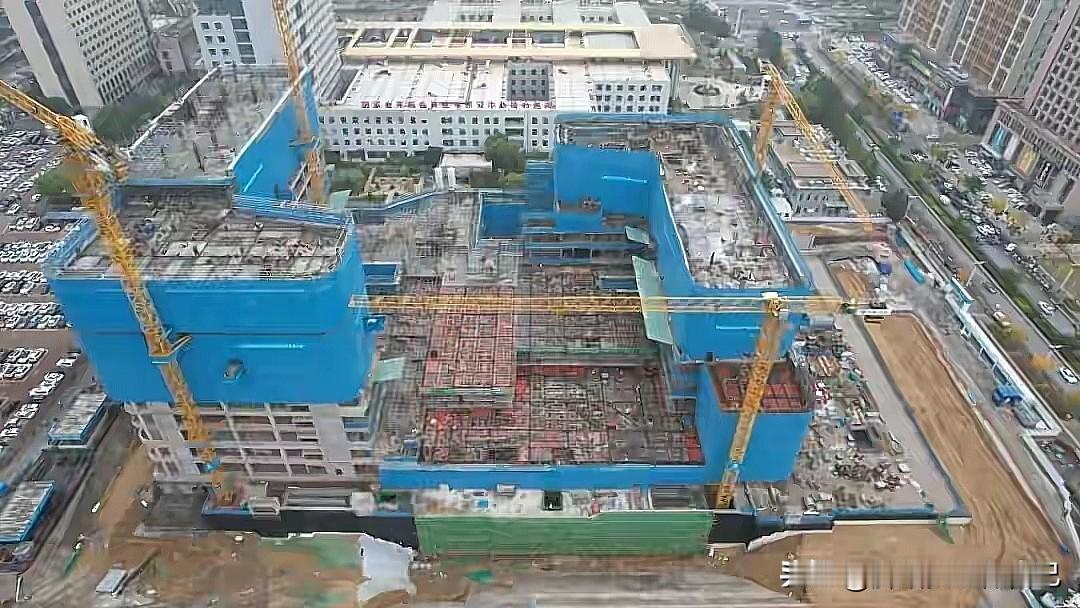 西安交大一附院榆林项目科研楼率先封顶，24小时施工跑出“医疗加速度”



跟大