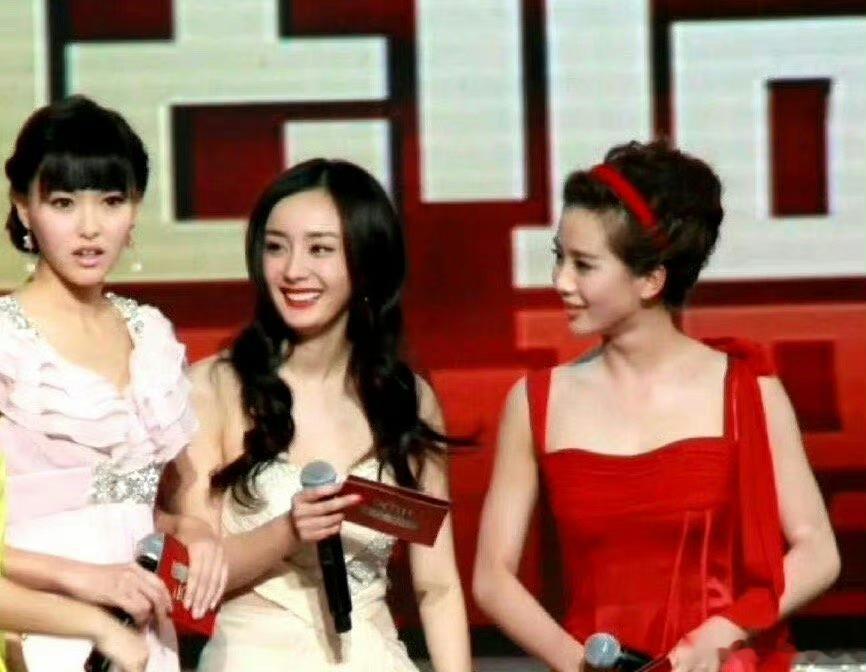 中年女演员里，还有可以扑腾两三年有机会上位的！赵丽颖、唐嫣、倪妮、刘亦菲四个人，