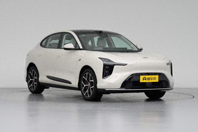 20万级全线控大五座家庭SUV，全新一代智己LS6来了！