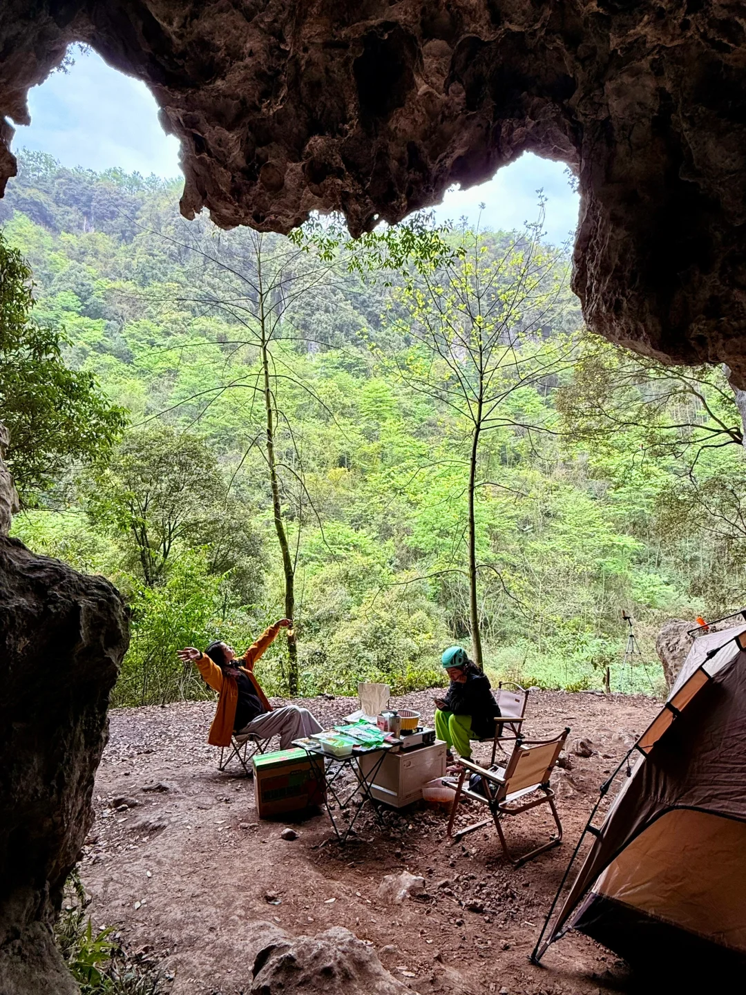 成都周边🚘1h直达！！0️⃣徒步！在山洞当野人……