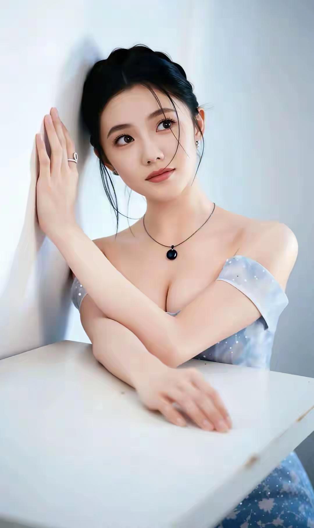 刘浩存这组百花迎春造型
