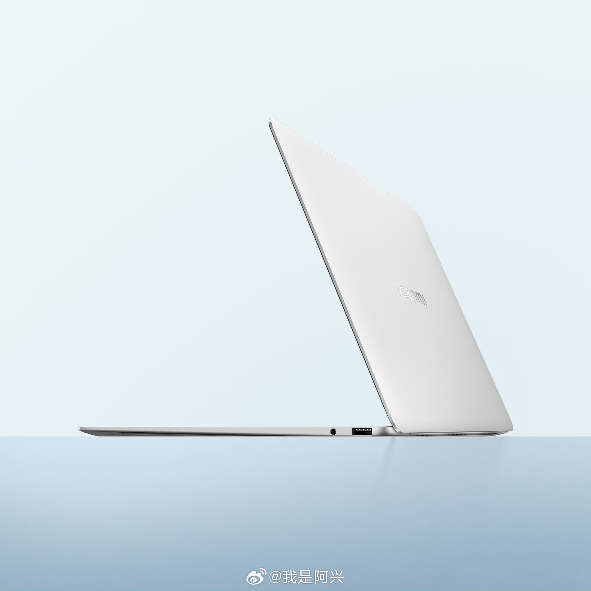 笔记本外观设计，你们是喜欢这种“楔形设计”还是喜欢MacBookPro那种非楔形