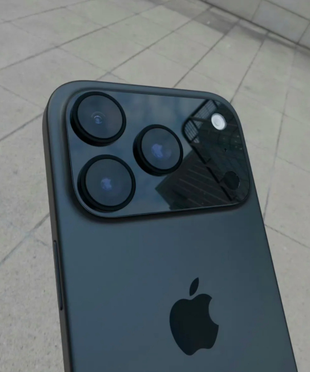iPhone17 从设计图到模型机一路丑过来，你们看习惯了吗？[吃瓜] ​​​