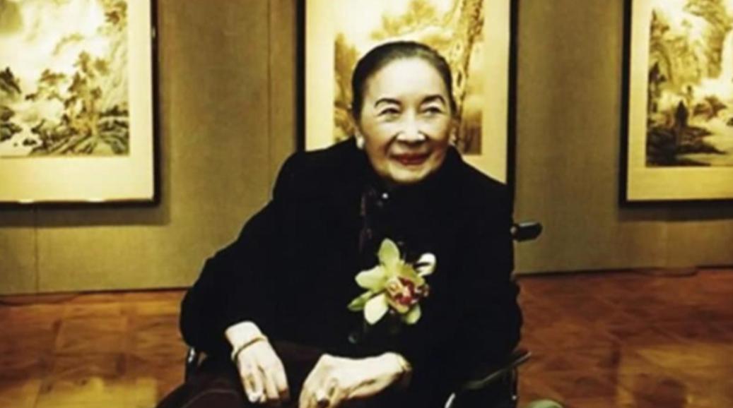 2003年，106岁的宋美龄在美国纽约逝世，她晚上逝世，第二天就被人从公寓里面用