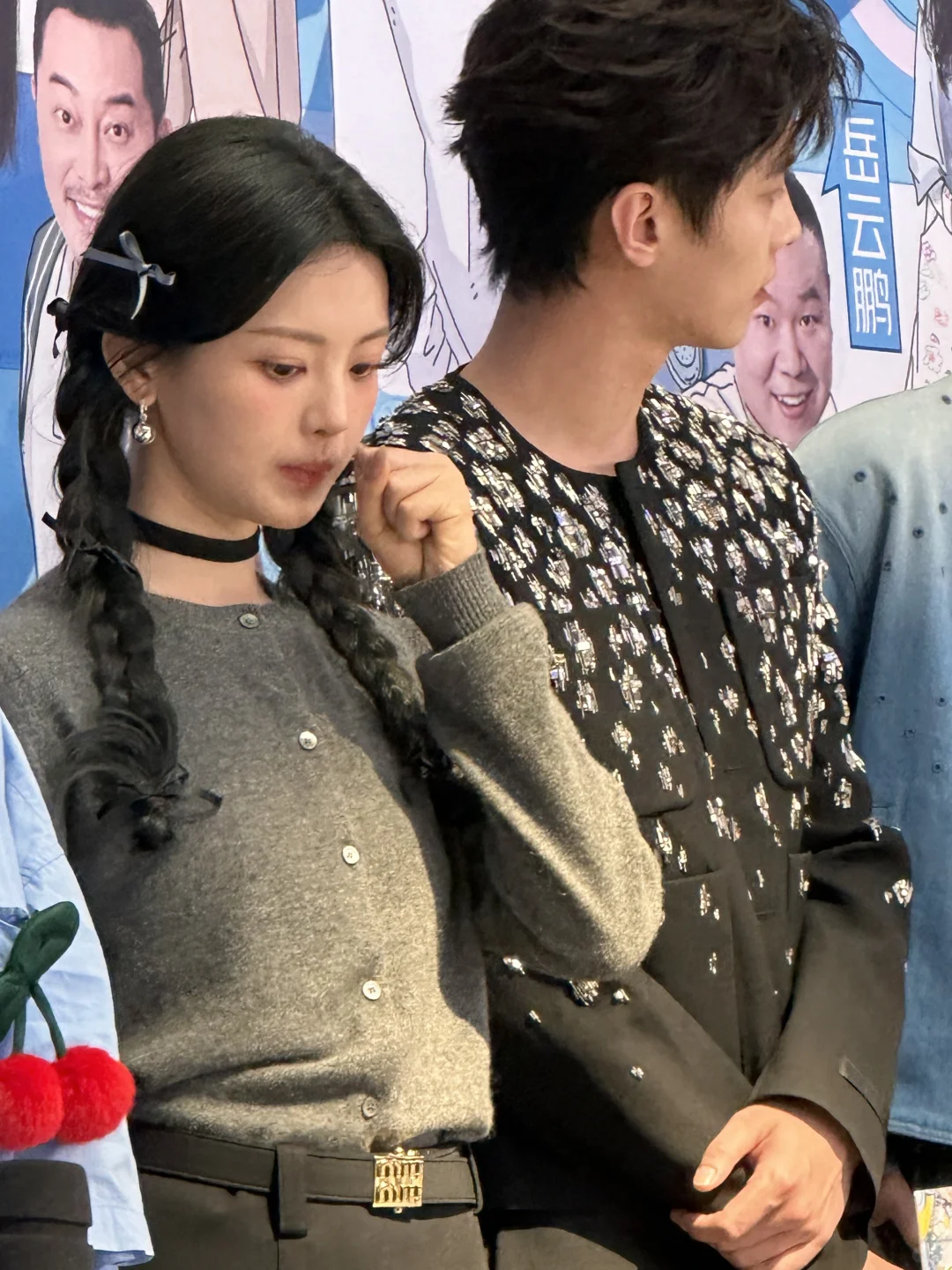 杨超越本人完全就是芭比娃娃