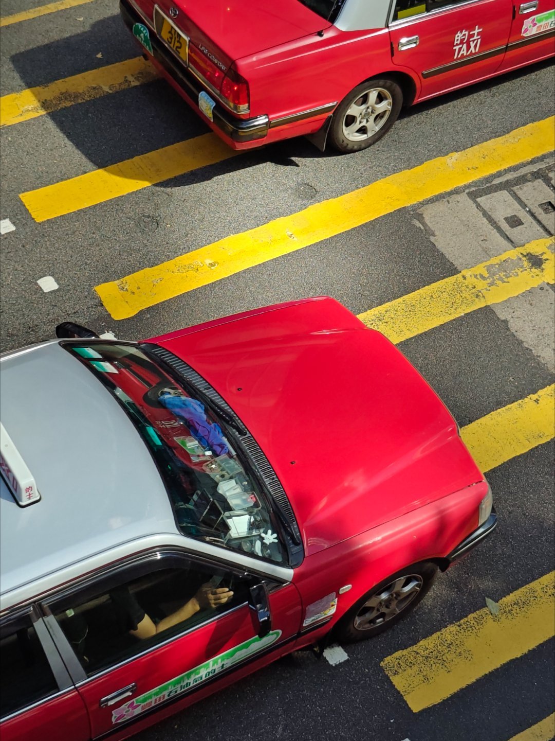 《色彩香港》用镜头记录香港的繁华与宁静，这里有太多值得珍藏的瞬间～#盛夏光年# 