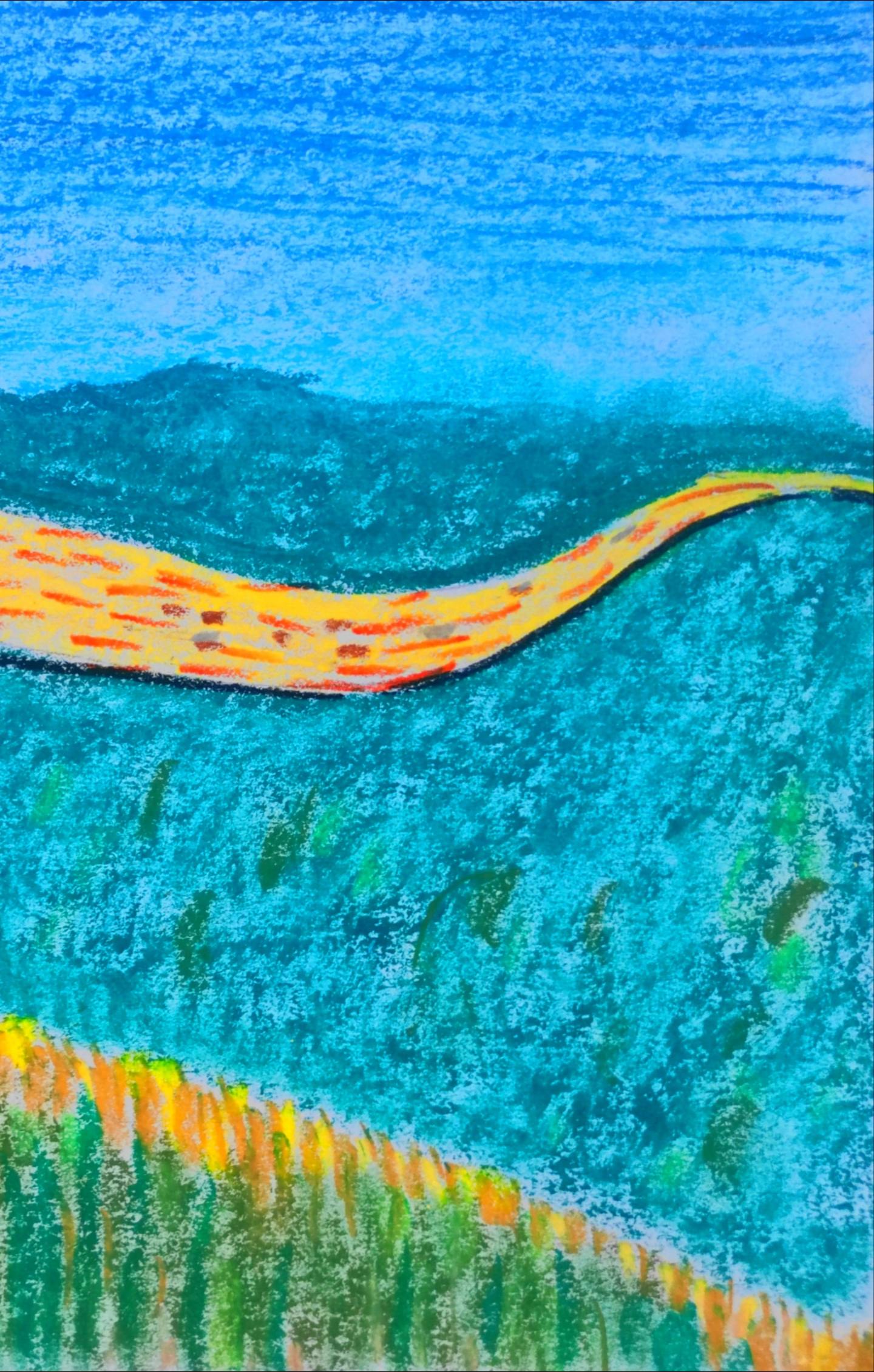 天际上的高台。长城在云雾缭绕的山峦间若隐若现时，确有“悬浮于天际”的错...