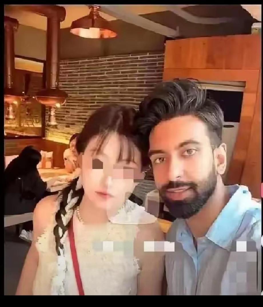 沪上女子为奔赴异国网恋专程飞往巴基斯坦，刚下飞机就被男友带去刷卡买了六条金链，回