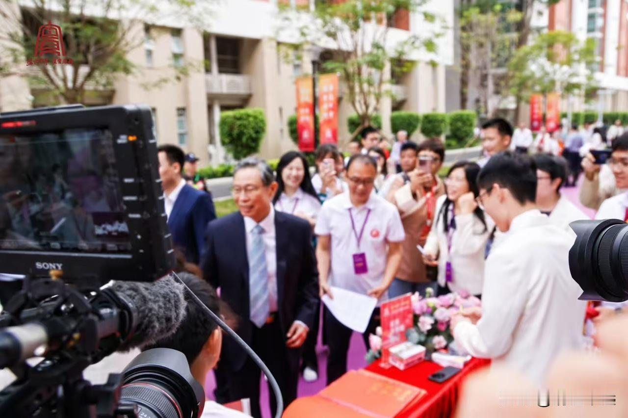 2024年，广东实验中学建校100周年！清远多所学校校长受邀到现场参加庆典，其中