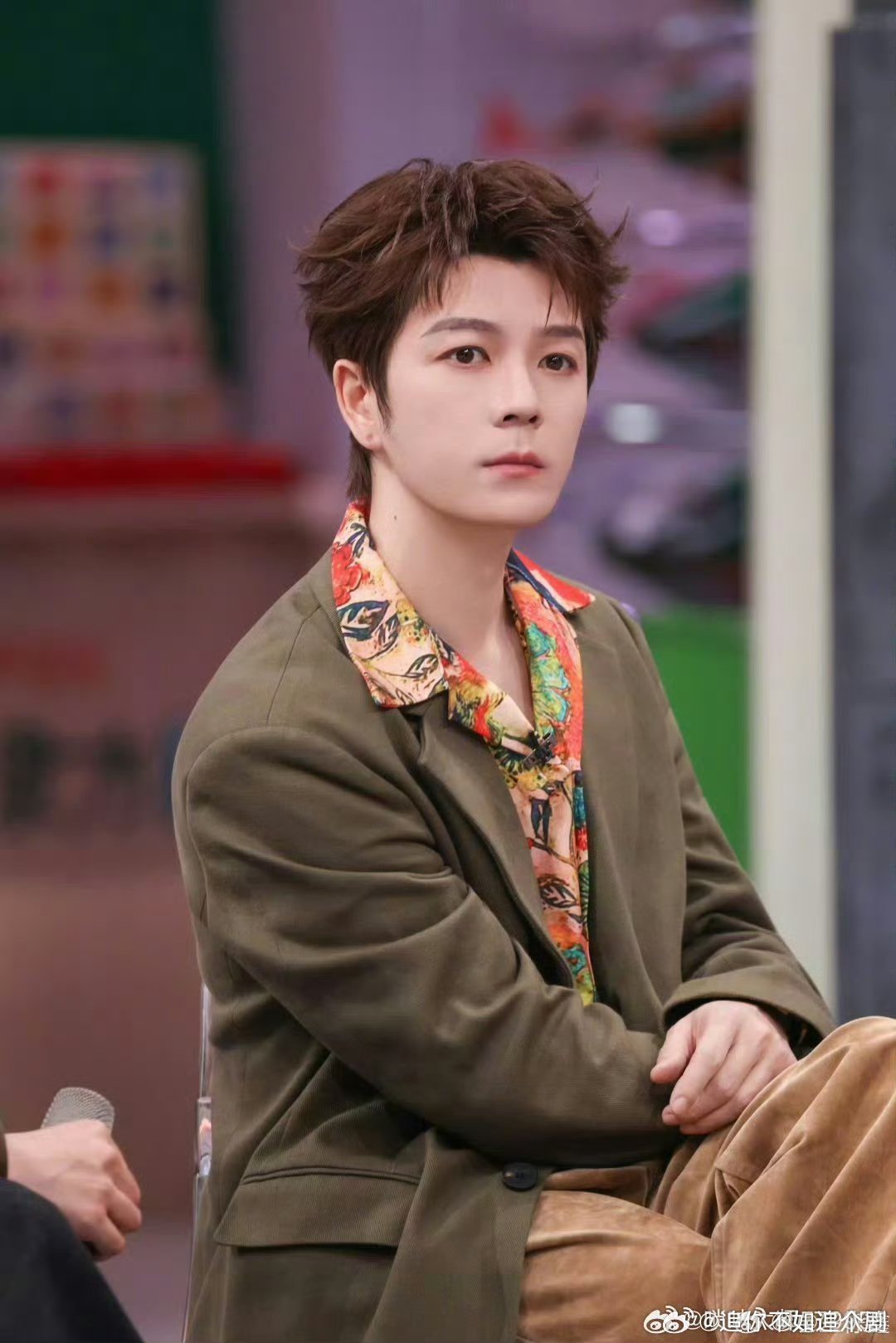 王鹤棣王栎鑫见面先打一套组合拳王鹤棣打招呼太能整活了你好星期六 台上台下都能完美