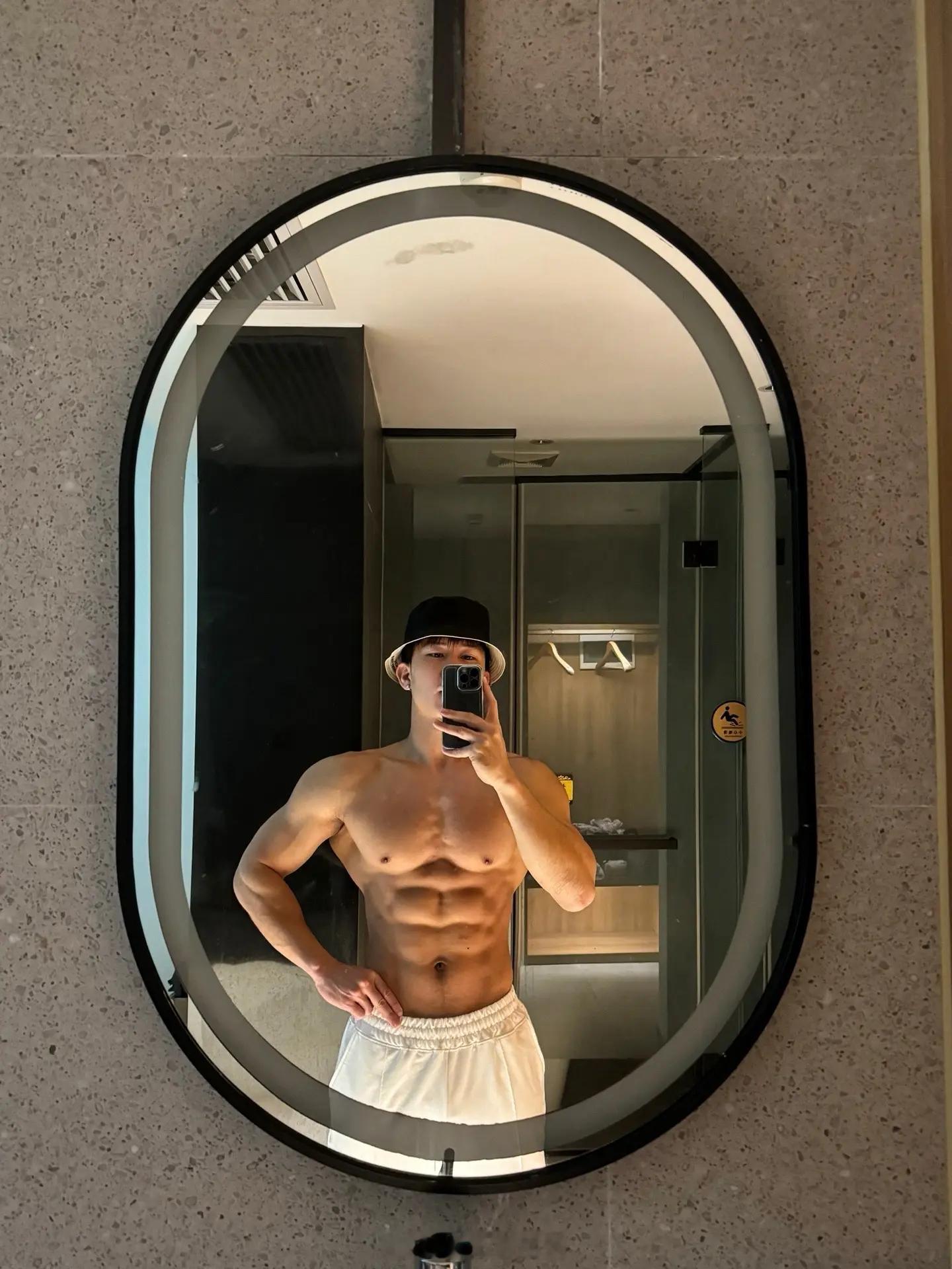 这腹肌简直帅爆了呀！！！[舔屏][舔屏][舔屏] 