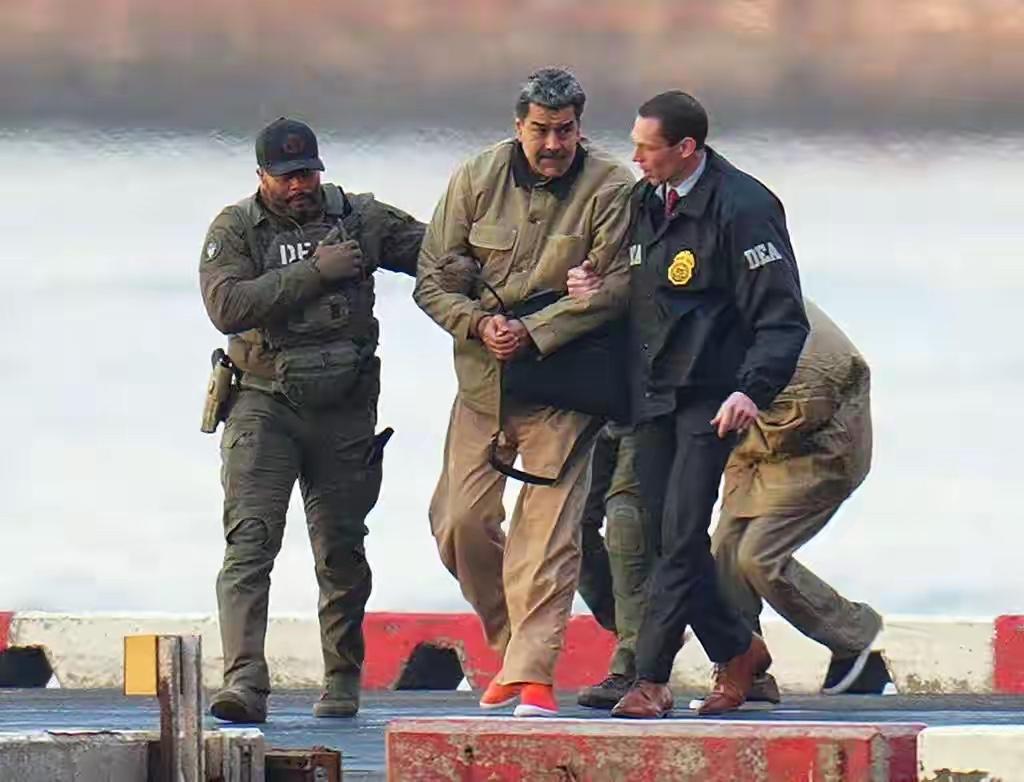 当地时间1月5日，委内瑞拉政府依据紧急状态法令发布政令，下令警方立即开展全国范围