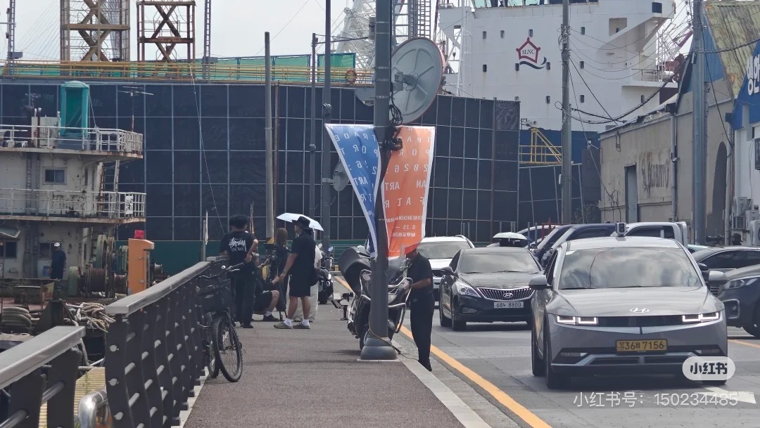 260629 徽章战争4拍摄©️midroast（📕）tripleS组合