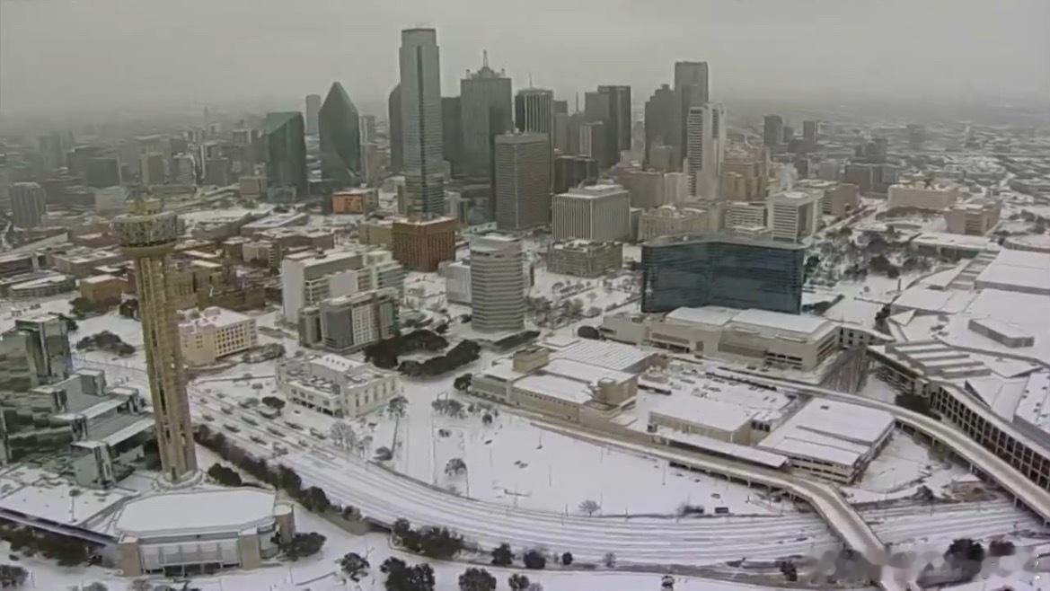 Stein: 受美国中部严重暴风雨天气影响，湖人目前仍然被困在达拉斯！湖人之前预