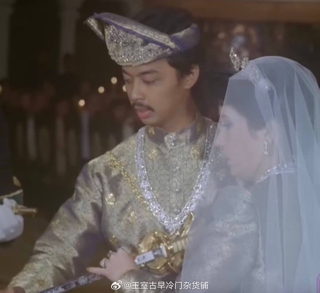 王室王室马来西亚王室彭亨 2026年3月6日，彭亨苏丹夫妇结婚40周年纪念，有粉
