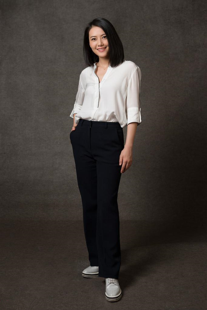 姐姐这气场，就是把心理学玩明白了啊刷到姐姐这组职场照，谁看了不说一句“太会了”！